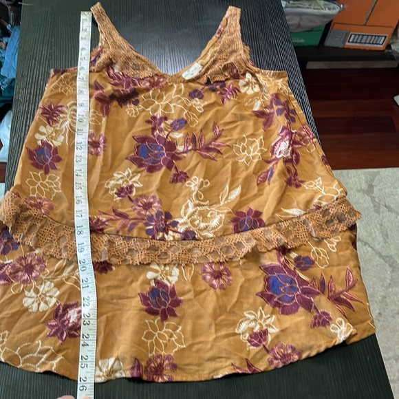 Mason & Belle Floral Lace Trim Tank Top - Brown and Purple - Picture 6 of 6